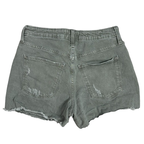 Universal Thread Vintage Midi Gray Denim Shorts - Picture 2 of 9